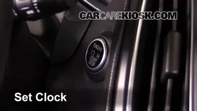 2015 Ford Focus Titanium 2.0L 4 Cyl. FlexFuel Sedan Reloj Fijar hora de reloj